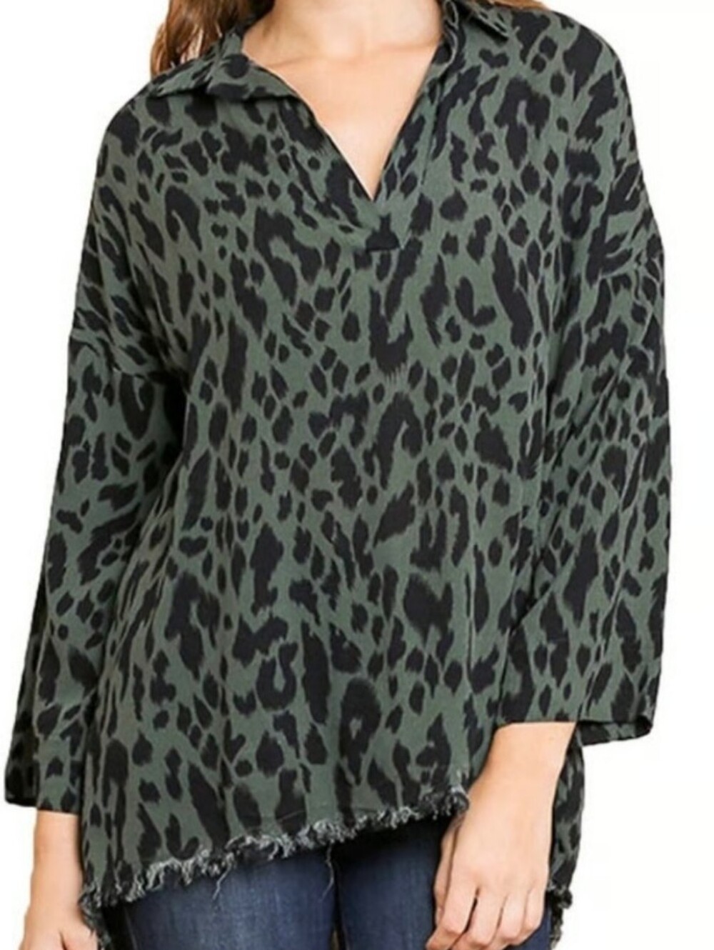 UMGEE Animal Print V-Neck Hi Low Frayed Edges Tunic Top - Green Sz M